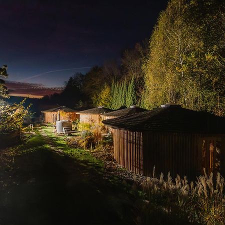 Glamp V Hluboke - Yurts And Wooden Houses เซตีน ภายนอก รูปภาพ